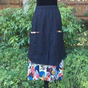 Tara Vao Colorful Crinkle Skirt. Size Medium